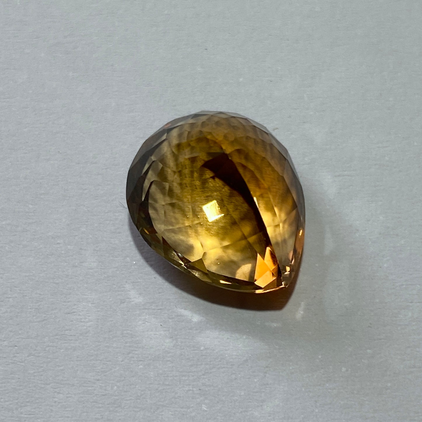 TOPAZ NATURAL GEMSTONE - TOPAZ MOUNTAIN, UTAH - U.S.A. 13.21Ct MFG1615