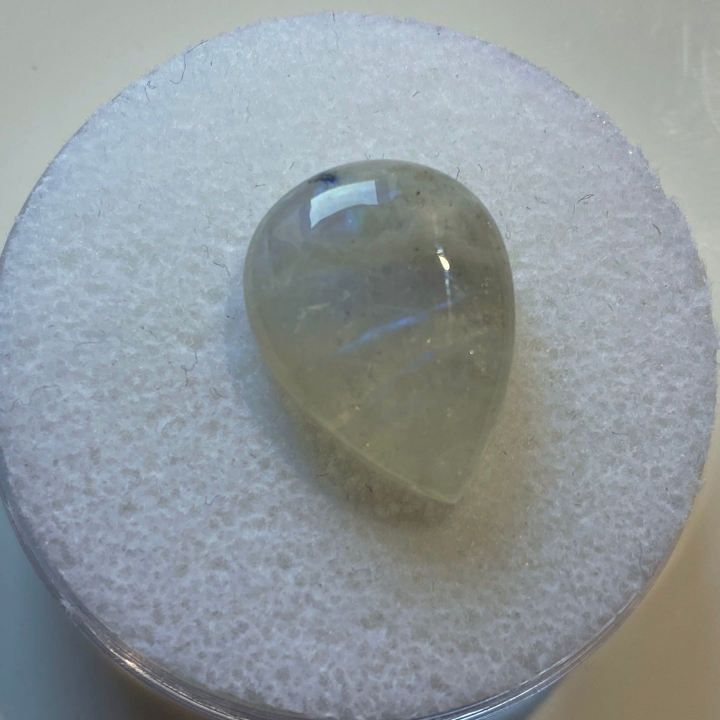 MOONSTONE NATURAL GEMSTONE - MOGOK, MANDALAY, MYANMAR 25.80Ct MFG5054