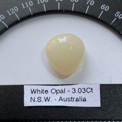 WHITE OPAL NATURAL GEMSTONE - YUNGNULGRA C0., N.S.W. AUSTRALIA 3.03Ct MFG1876