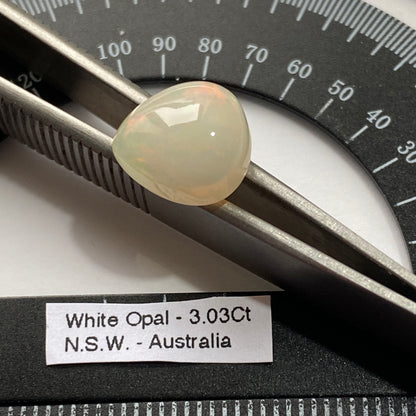 WHITE OPAL NATURAL GEMSTONE - YUNGNULGRA C0., N.S.W. AUSTRALIA 3.03Ct MFG1876