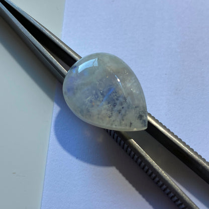 MOONSTONE NATURAL GEMSTONE - MOGOK, MANDALAY, MYANMAR 25.80Ct MFG5054