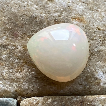 WHITE OPAL NATURAL GEMSTONE - YUNGNULGRA C0., N.S.W. AUSTRALIA 3.03Ct MFG1876