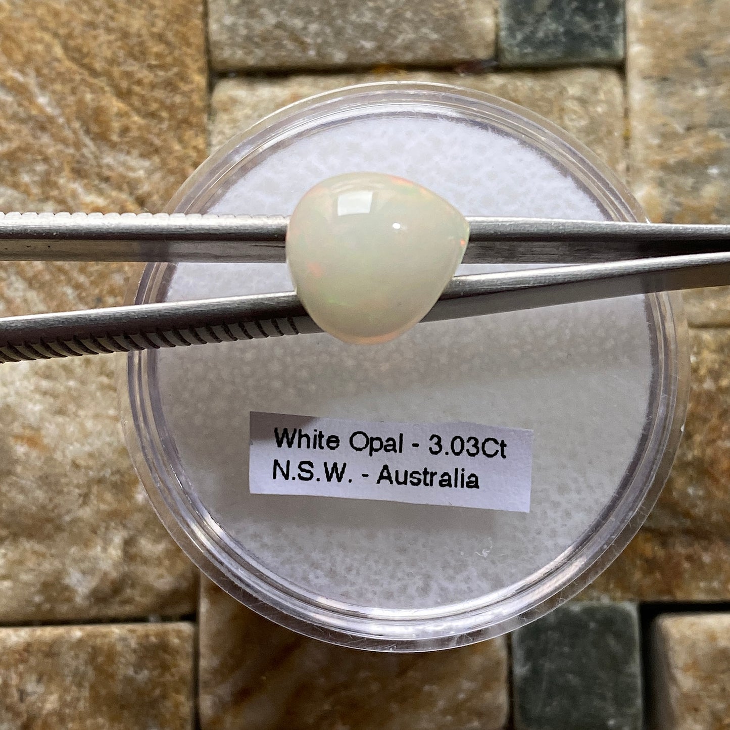 WHITE OPAL NATURAL GEMSTONE - YUNGNULGRA C0., N.S.W. AUSTRALIA 3.03Ct MFG1876