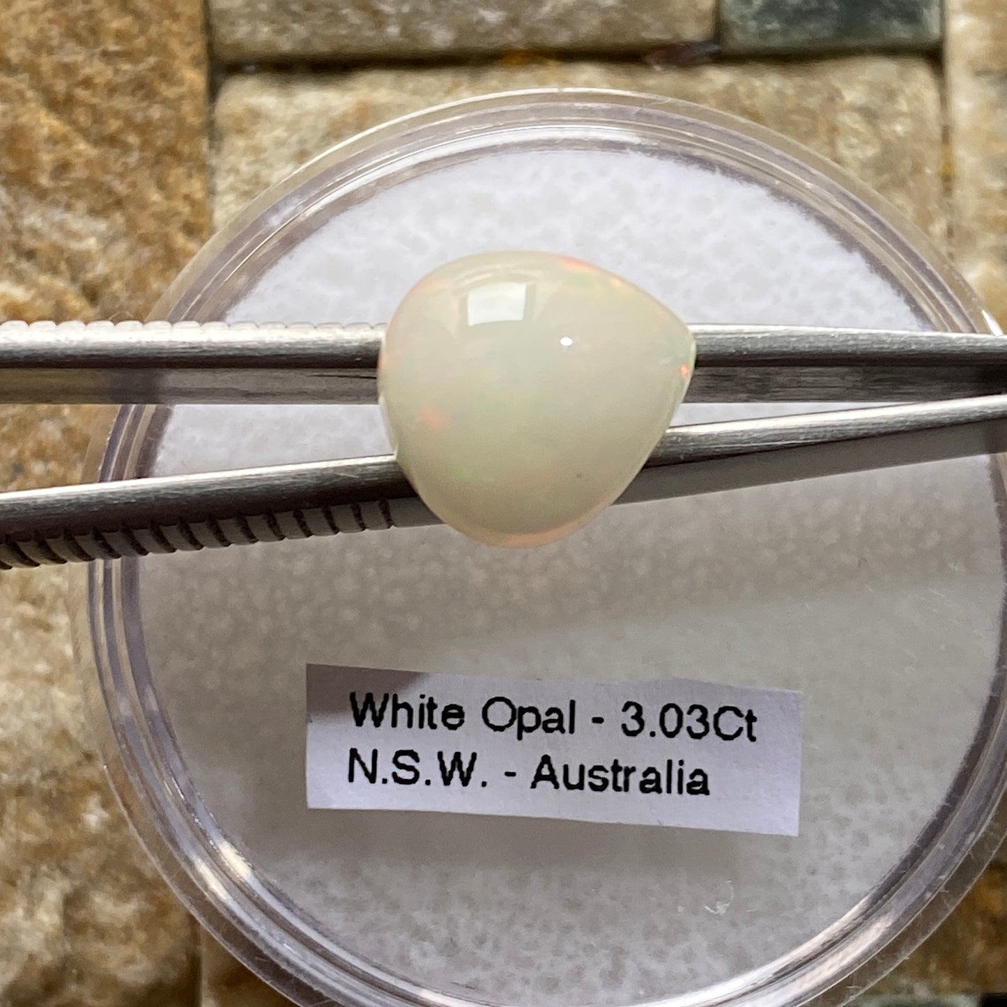 WHITE OPAL NATURAL GEMSTONE - YUNGNULGRA C0., N.S.W. AUSTRALIA 3.03Ct MFG1876
