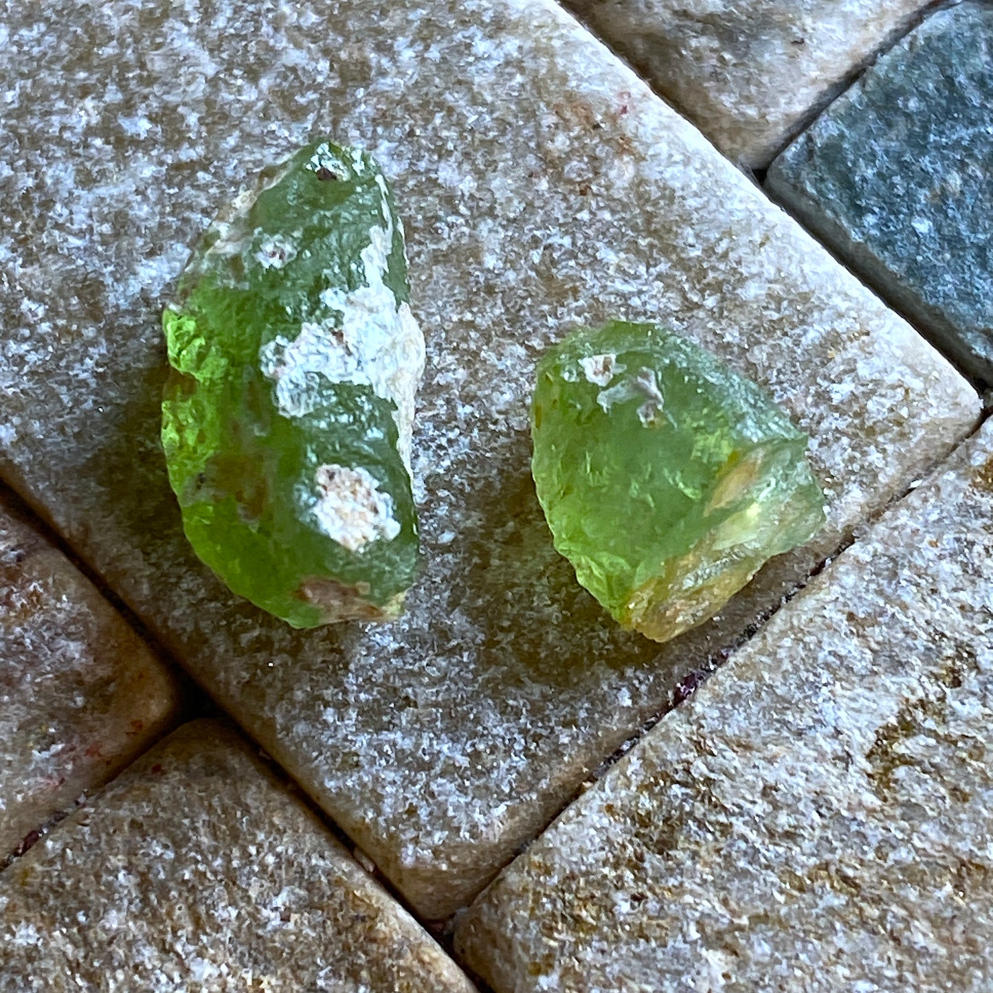 PERIDOT x 2 SPECIMENS FROM MOGOK, MANDALAY, MYANMAR  2g  MF1778