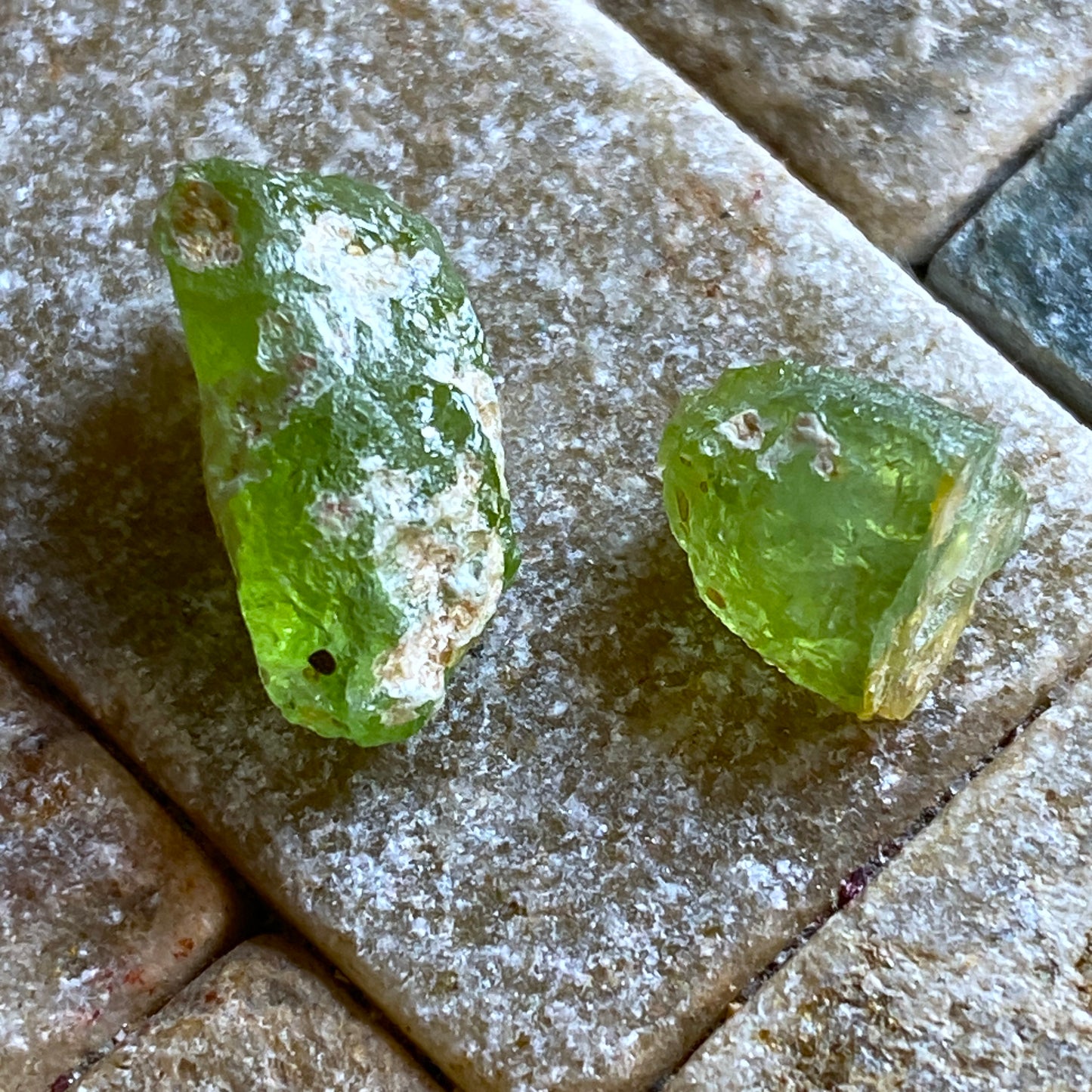 PERIDOT x 2 SPECIMENS FROM MOGOK, MANDALAY, MYANMAR  2g  MF1778