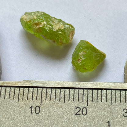 PERIDOT x 2 SPECIMENS FROM MOGOK, MANDALAY, MYANMAR  2g  MF1778