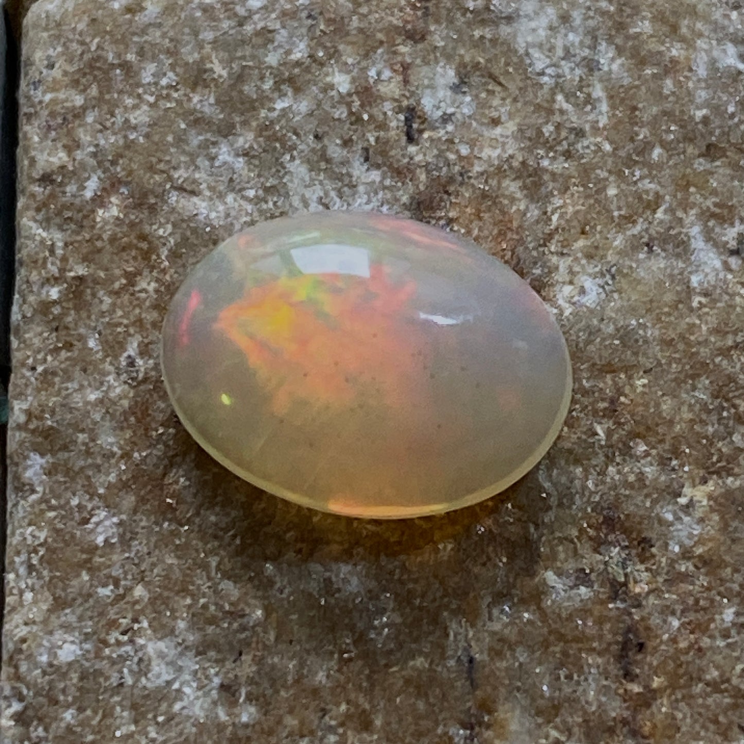 WHITE OPAL NATURAL GEMSTONE - WEGELTENA, AMHARA, ETHIOPIA  1.38Ct MFG1541