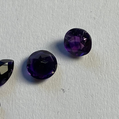 AMETHYST QUARTZ NATURAL GEMSTONES x 40 CUT STONES - KALOMO, ZAMBIA. 25.60Ct MFG5056