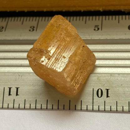 TOPAZ FROM OURO PRETO, MINAS GERAIS, BRAZIL. 6g MF1779