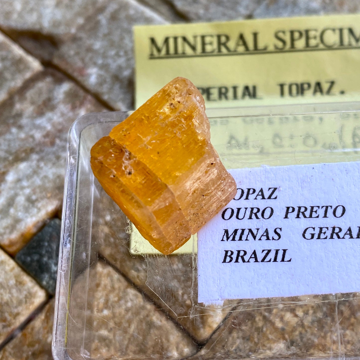 TOPAZ FROM OURO PRETO, MINAS GERAIS, BRAZIL. 6g MF1779