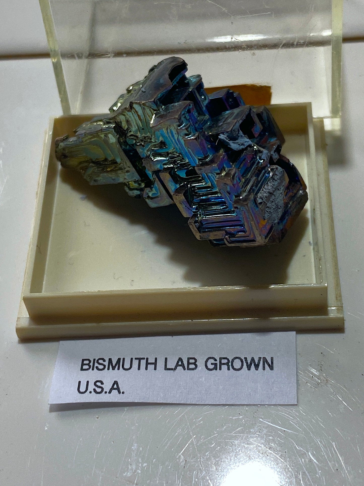 BISMUTH : LABORATORY GROWN IN THE U.S.A.  23g MF4989