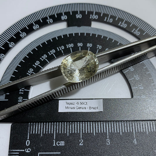 TOPAZ NATURAL GEMSTONE - OURO PRETO, MINAS GERAIS, BRAZIL LARGE 9.56Ct MFG1940