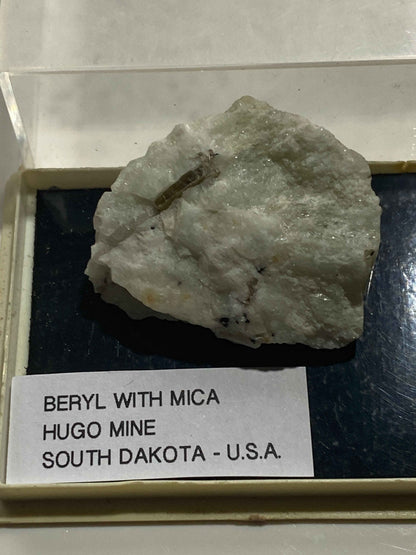 BERYL WITH MICA : HUGO MINE, KEYSTONE, SOUTH DAKOTA, U.S.A. 13g MF4992