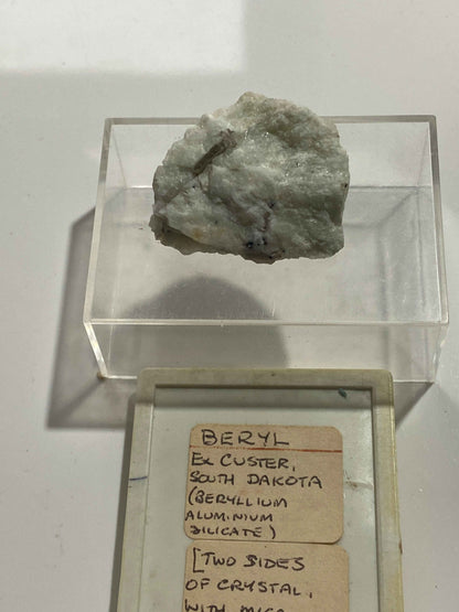 BERYL WITH MICA : HUGO MINE, KEYSTONE, SOUTH DAKOTA, U.S.A. 13g MF4992