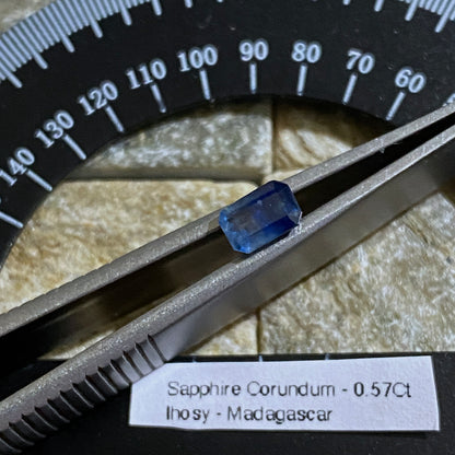 SAPPHIRE CORUNDUM NATURAL GEMSTONE - IHOSY, MADAGASCAR 0.57Ct MFG1609