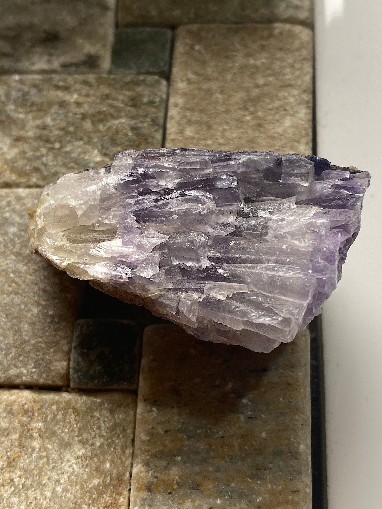 FLUORITE "BLUE JOHN":  OLD TOR MINE, CASTLETON, DERBYSHIRE   40g   MF4993