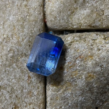 SAPPHIRE CORUNDUM NATURAL GEMSTONE - IHOSY, MADAGASCAR 0.57Ct MFG1609
