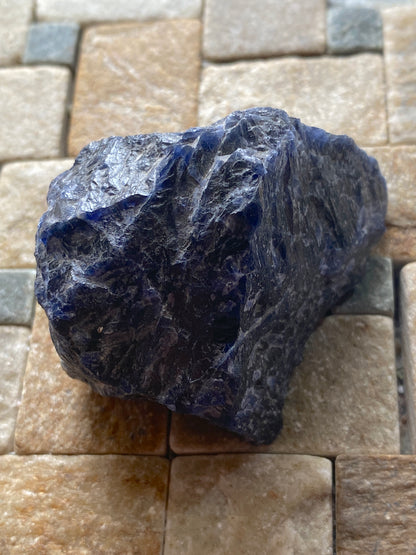 SODALITE : HIASSU FARM, BAHIA, BRAZIL. 75g. MF4994