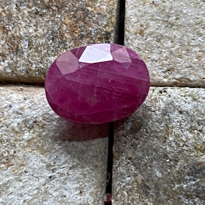 RUBY CORUNDUM NATURAL GEMSTONE - KARNATAKA, INDIA 3.90Ct MFG1854