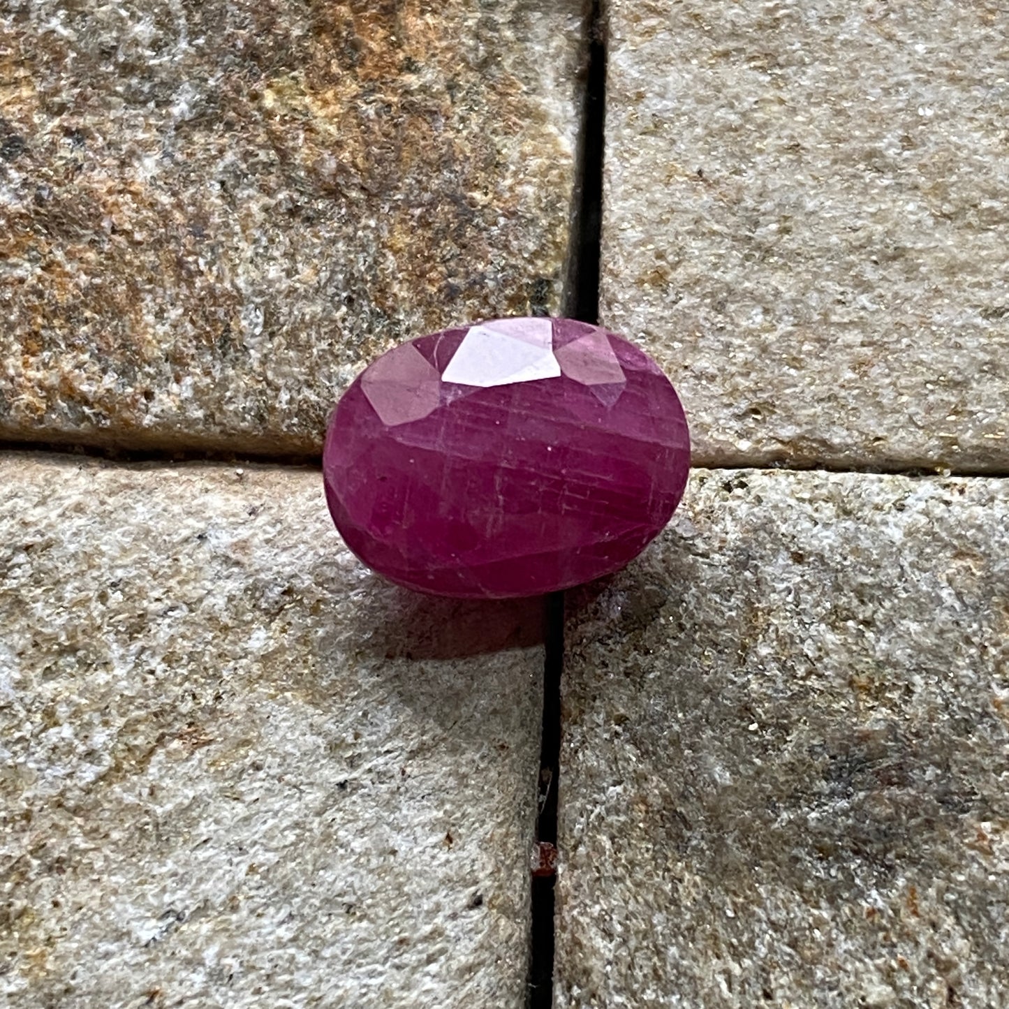 RUBY CORUNDUM NATURAL GEMSTONE - KARNATAKA, INDIA 3.90Ct MFG1854