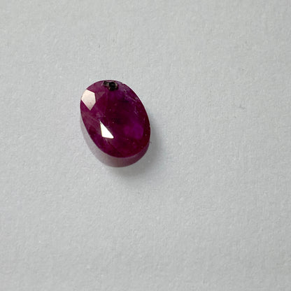 RUBY CORUNDUM NATURAL GEMSTONE - CHANTHABURI, THAILAND 1.58Ct MFG1537