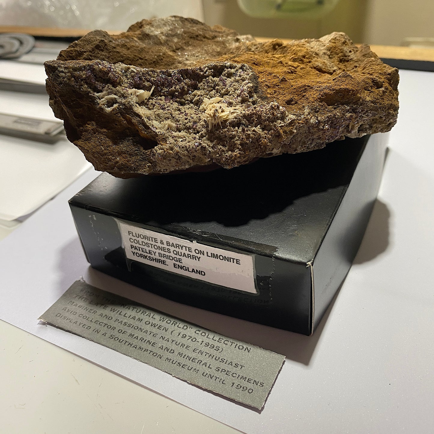 FLUORITE & BARYTE ON LIMONITE - COLDSTONES QUARRY, PATELY BRIDGE, YORKSHIRE 478g MF1343