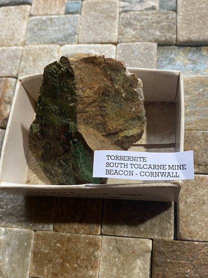 TORBERNITE : SOUTH TOLCARNE MINE, BEACON, CAMBORNE, CORNWALL. 97g MF5015