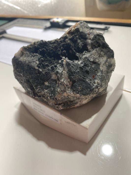 STIBNITE : WHEAL BOYS, PORT ISAAC, ST ENDILLION, CORNWALL  475g MF5019