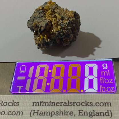 VANADINITA DE PUZZLER MINE, ARIZONA, EE. UU. 8 g MF1322