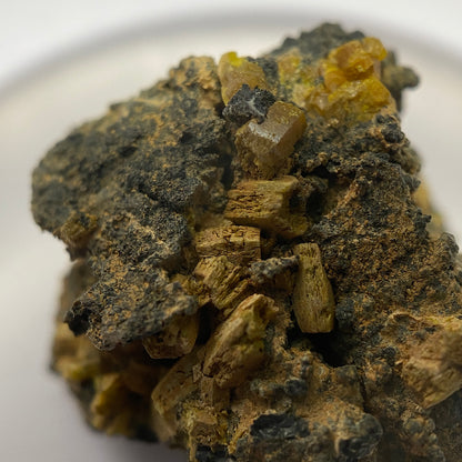 VANADINITA DE PUZZLER MINE, ARIZONA, EE. UU. 8 g MF1322