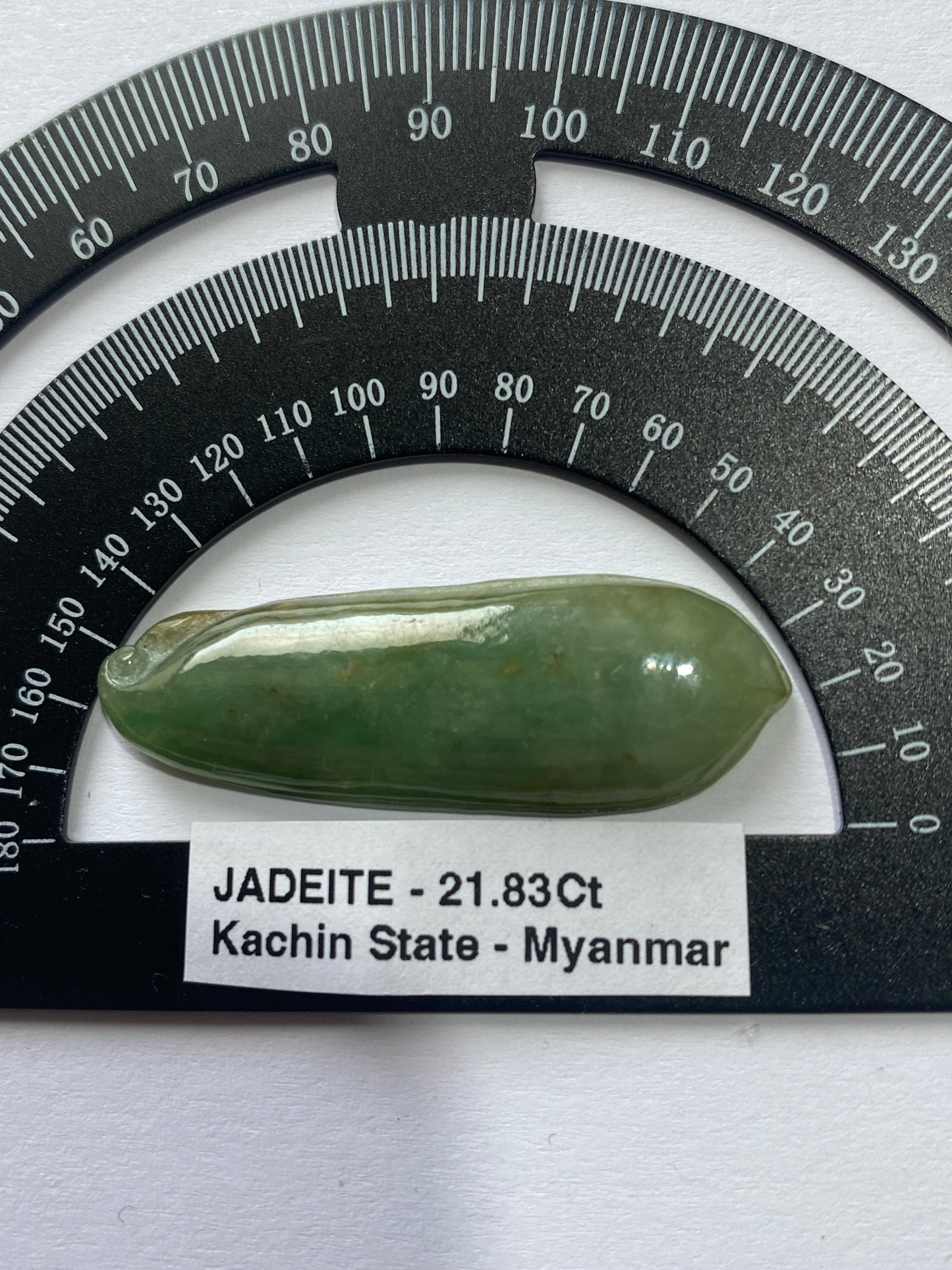 JADEITE : KACHIN STATE, MYANMAR    21.83Ct. MFG4948
