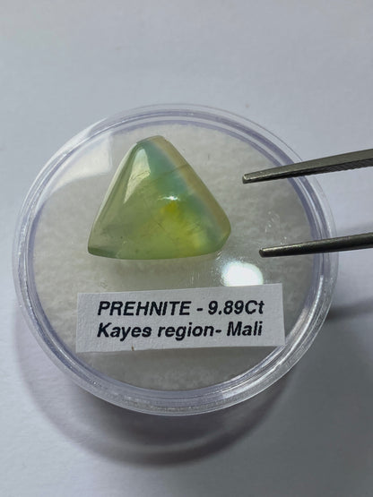 PREHNITE GEMSTONE : KAYES REGION, MALI, AFRICA  9.89Ct. MFG4949