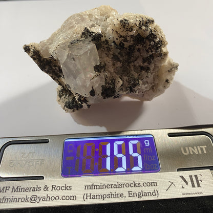 FLUORITE AVEC PYROBITUME/CARBONE RARE DE LA MINE EMILIO, ESPAGNE 154 g MF1334