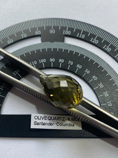 OLIVE QUARTZ NATURAL GEMSTONE : SANTANDER, COLOMBIA. 16.40Ct MFG4950