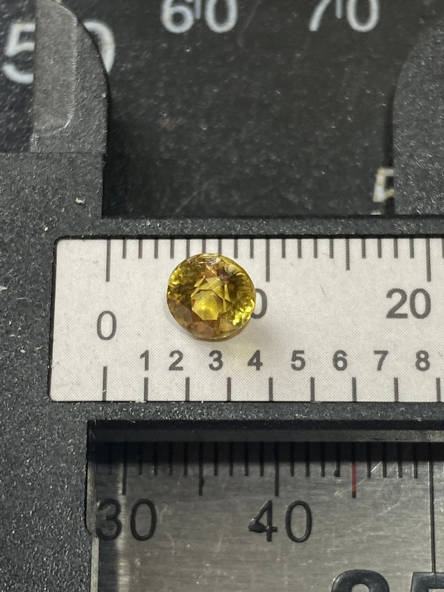PETALITE NATURAL GEMSTONE : PALEINI MINE, KYAUKME DISTRICT, SHAN STATE, MYANMAR 0.84Ct MF4952