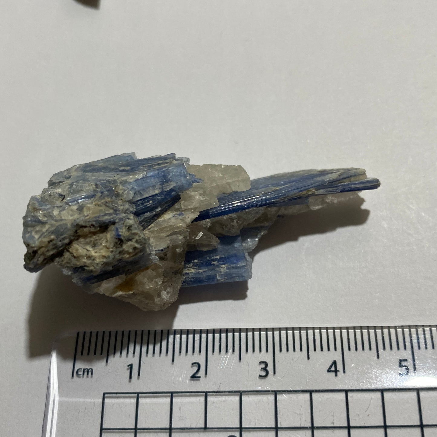 KYANITE - KADUNGURI WHITE-SCHISTS, ZAMBEZI BELT, ZIMBABWE  21g MF4128