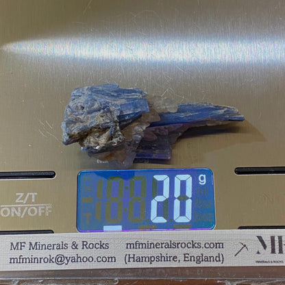 KYANITE - KADUNGURI WHITE-SCHISTS, ZAMBEZI BELT, ZIMBABWE  21g MF4128