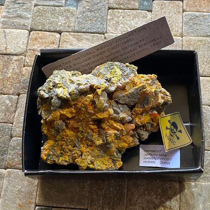 ORPIMENT FROM JIEPAIYU MINE, HUNAN, CHINA. 253g MF1350