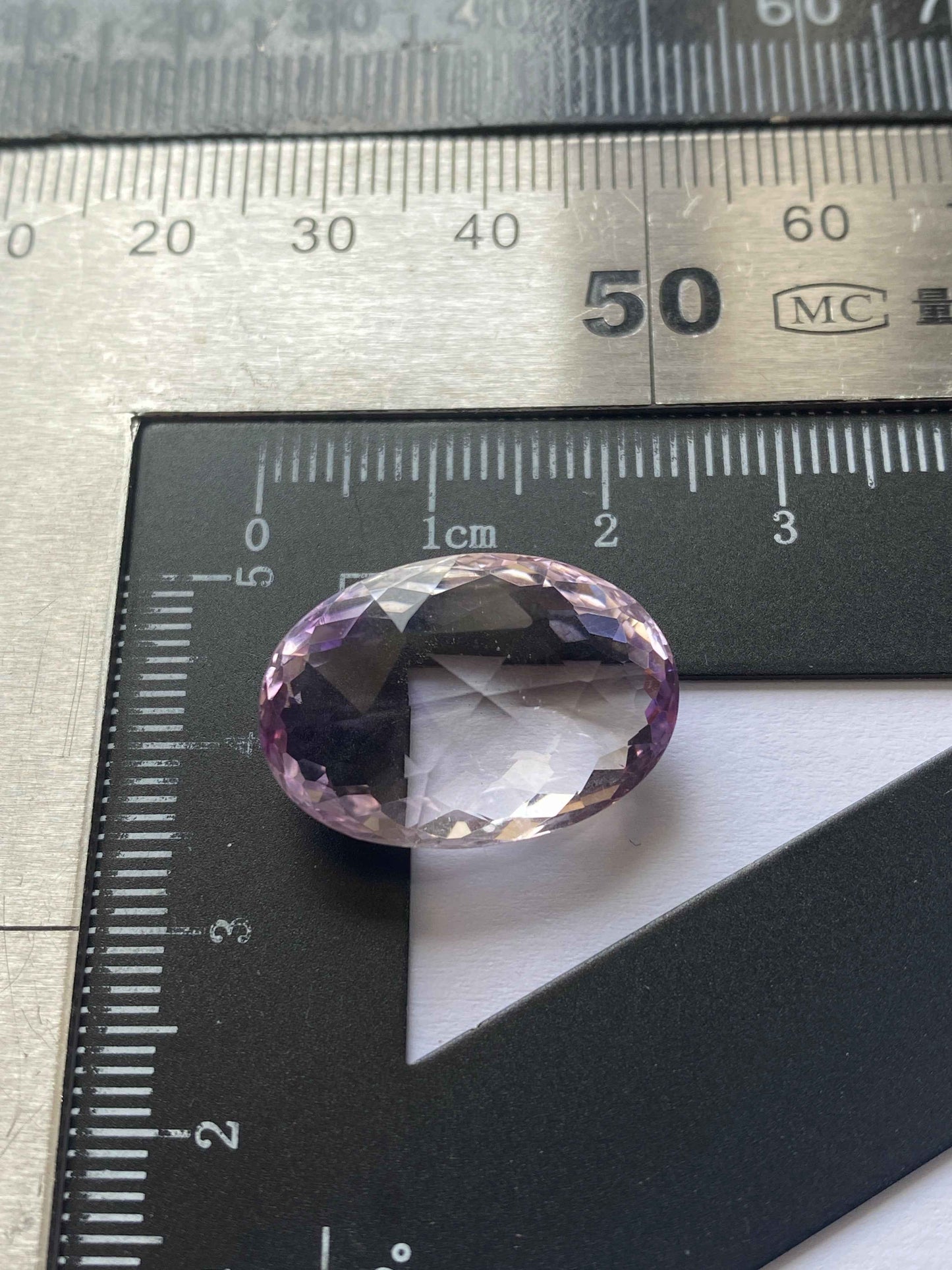 AMETHYST NATURAL GEMSTONE : LIVINGSTONE DISTRICT, SOUTHERN PROV., ZAMBIA 18.73Ct MF4956