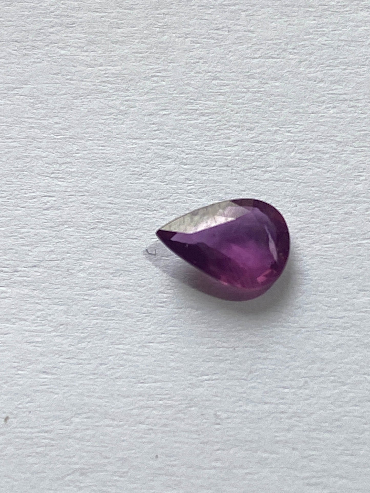 SAPPHIRE CORUNDUM NATURAL GEMSTONE : ZAZAFOTSY, MADAGASCAR 0.56Ct MFG4957