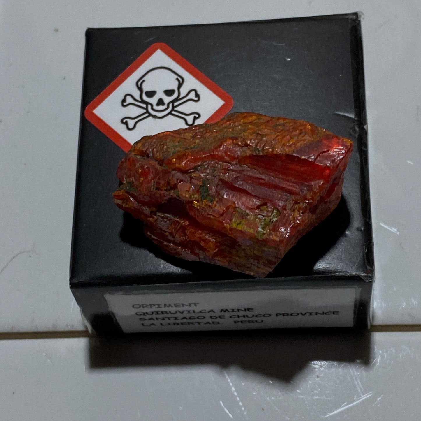 ORPIMENT CRYSTALLISATION FROM QUIRUVILCA MINE, PERU 18g MF1382