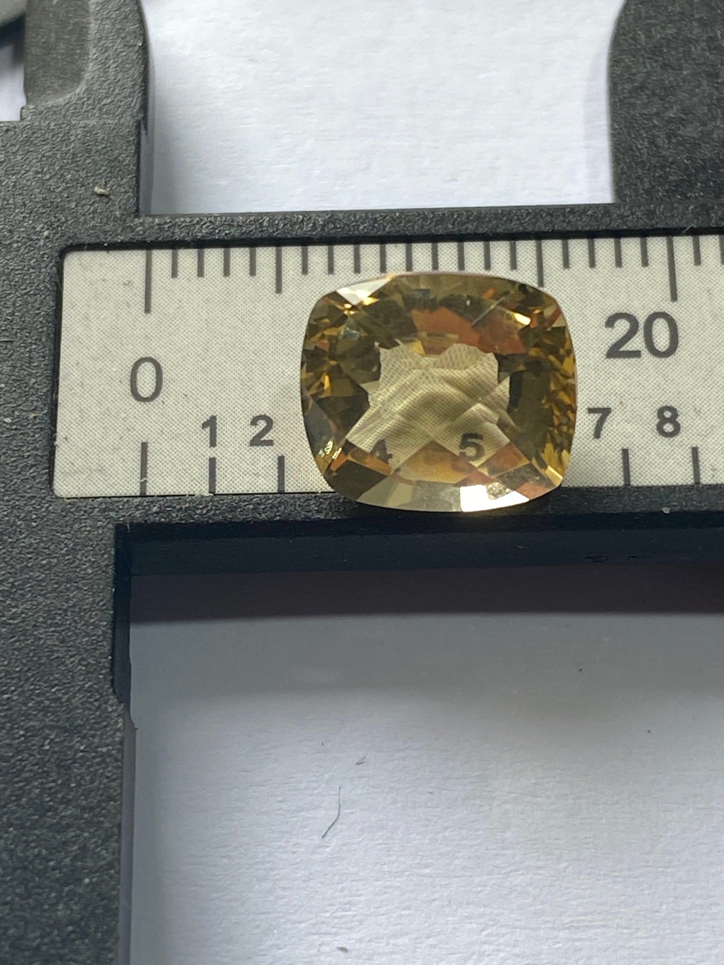 CITRINE QUARTZ NATURAL GEMSTONE : SOLWEZI DISTRICT, N.W. PROVINCE, ZAMBIA 3.14Ct MFG4959