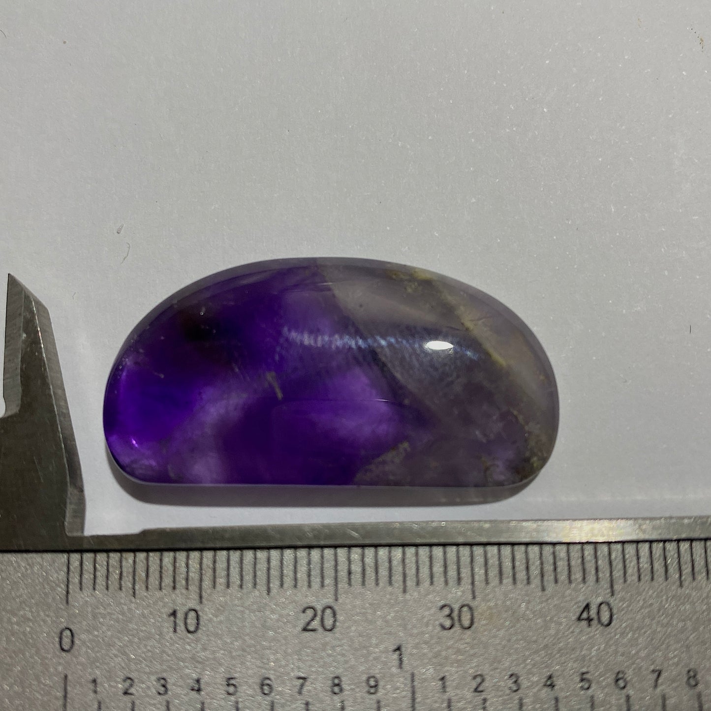 CHEVRON AMETHYST NATURAL GEMSTONE - GOBOBESEB MTS, NAMIBIA  38.90Ct  MFG5068