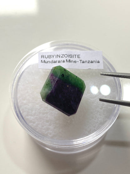 RUBY IN ZOISITE NATURAL GEMSTONE : MUNDARARA MINE, LONGIDO, TANZANIA 11.42Ct MFG4963