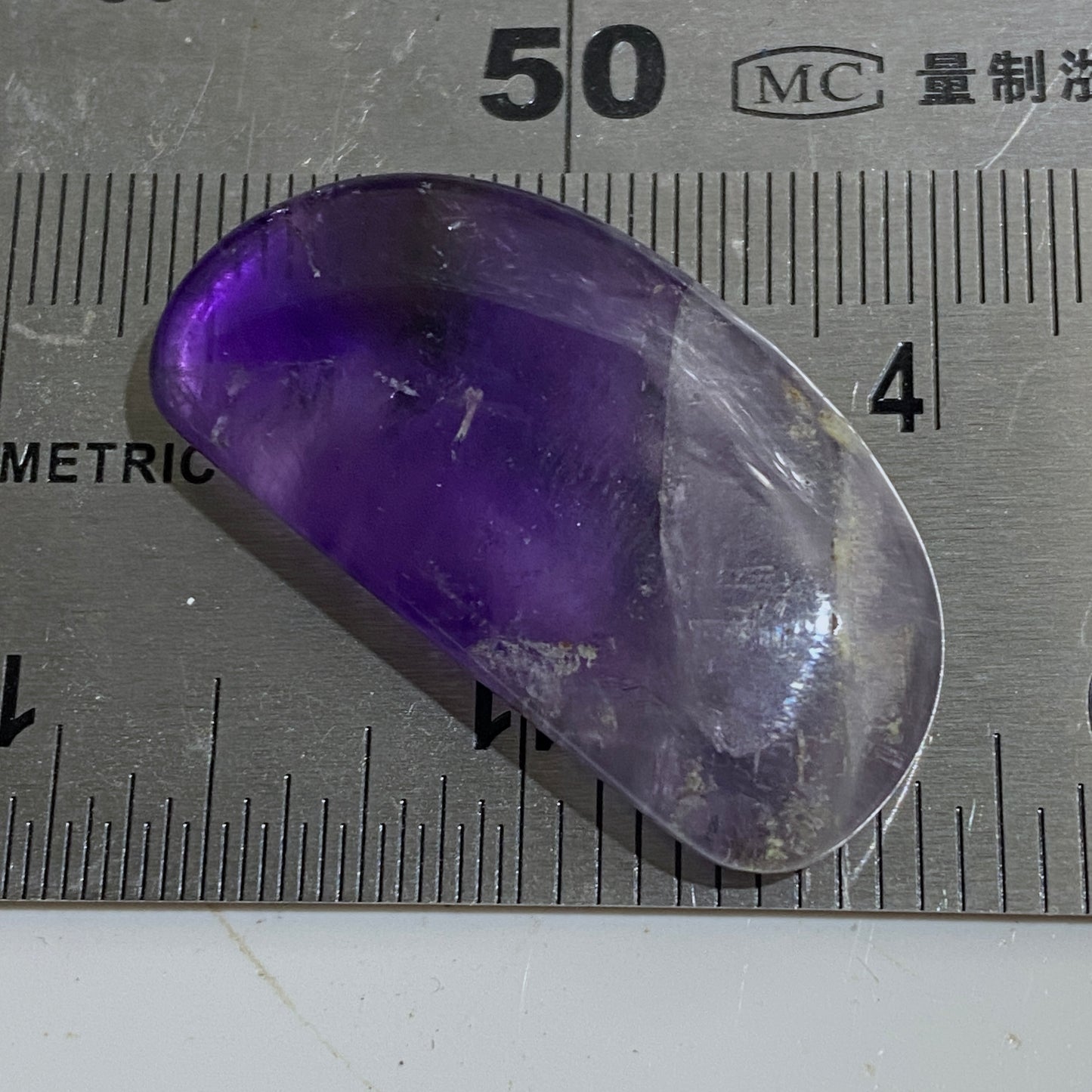 CHEVRON AMETHYST NATURAL GEMSTONE - GOBOBESEB MTS, NAMIBIA  38.90Ct  MFG5068