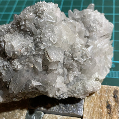 ÉCHANTILLON IMPRESSIONNANT DE CALCITE DE LA MINE DE CASAPALCA, PÉROU. 300g MF1311