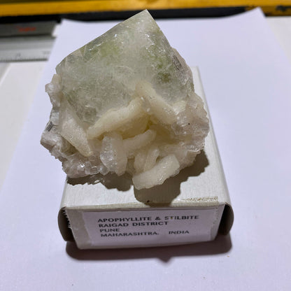 APOPHYLLITE WITH STILBITE - RAIGAD, PUNE, MAHARASHTRA, INDIA 82g  MF1342
