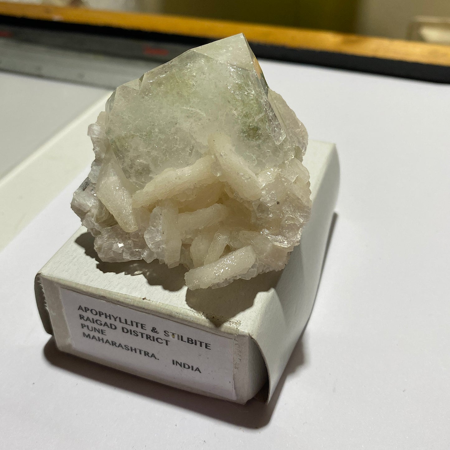 APOPHYLLITE WITH STILBITE - RAIGAD, PUNE, MAHARASHTRA, INDIA 82g  MF1342