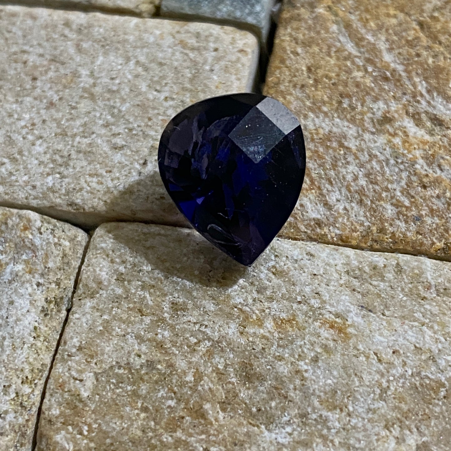 IOLITE NATURAL MINED GEMSTONE - BABATI, MANYARA, TANZANIA. 7.07Ct MFG5070